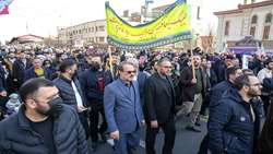 حضور باشکوه در اجتماع بزرگ مردمی بار دیگر همبستگی ملت را به رخ جهانیان کشاند